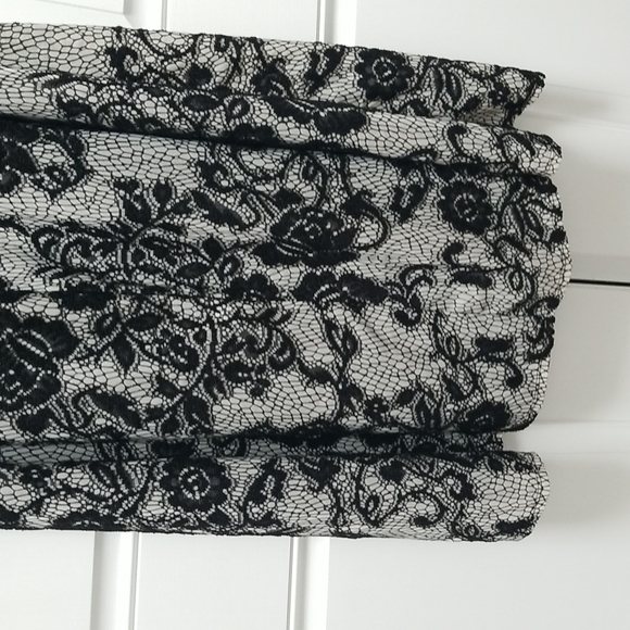 Womens special occasion dress - Picture 4 of 8